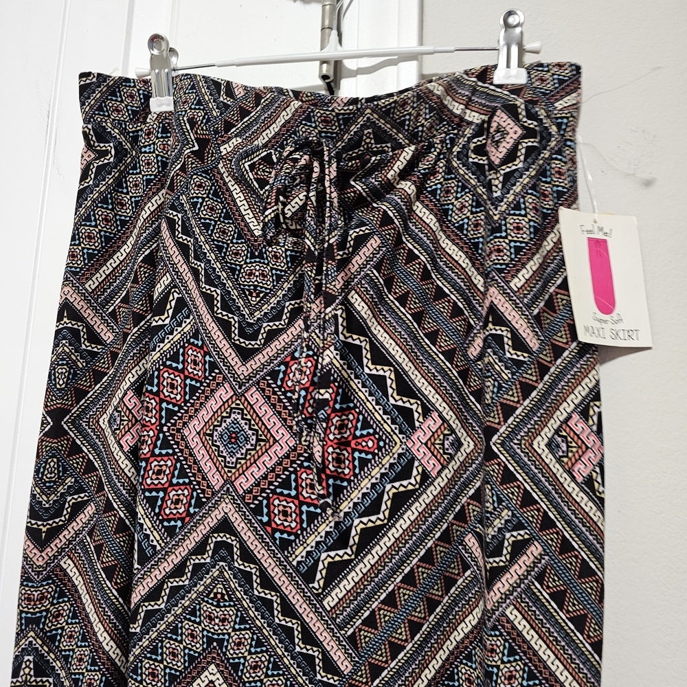 Aztec Print Maxi Skirt - Black & Pink